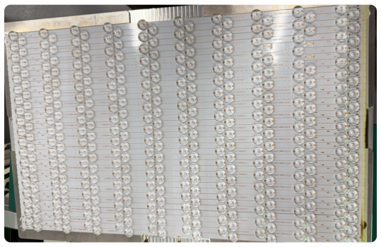 LED -linssi PCBA