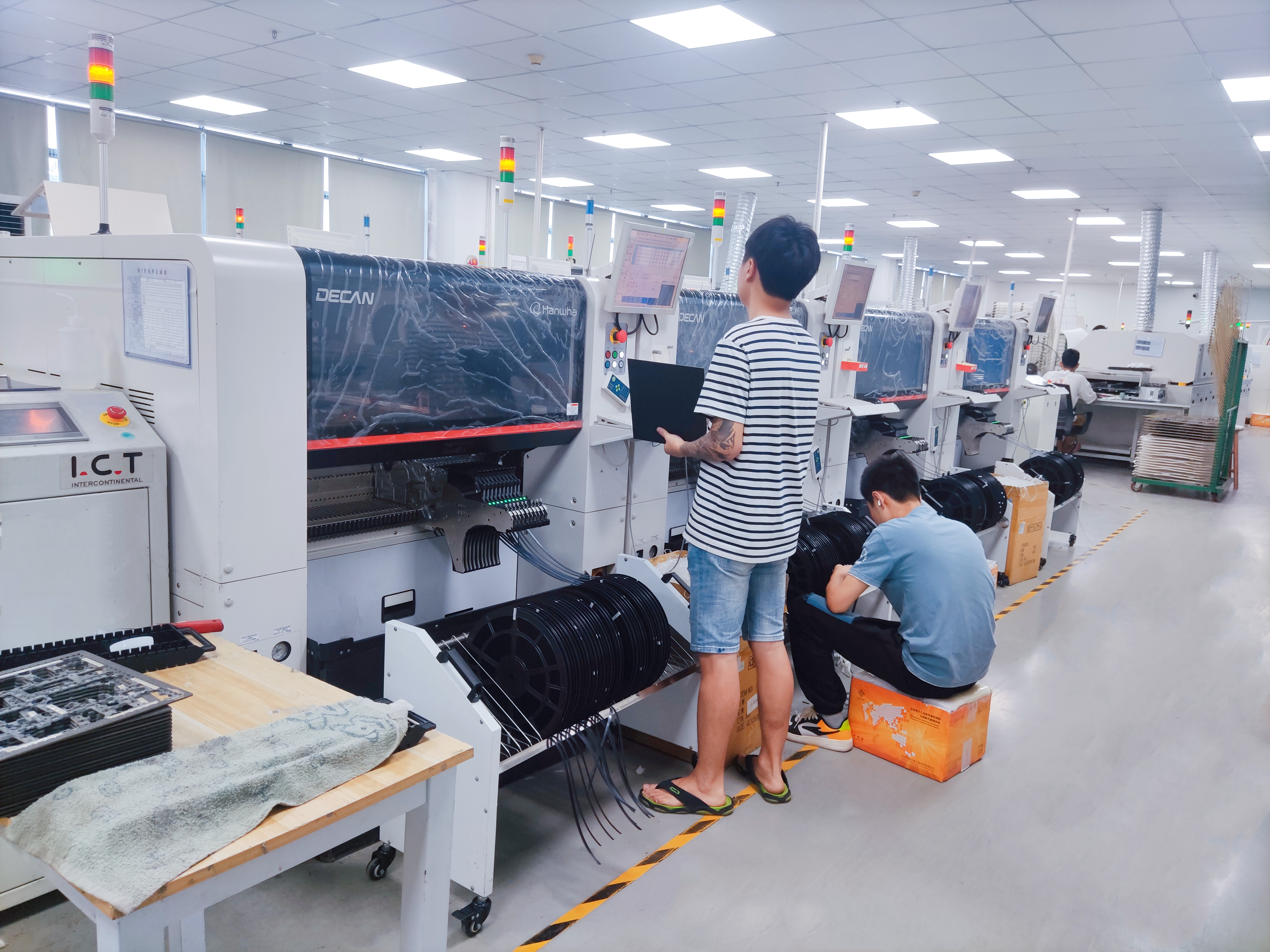 Sunsum SMT poiminta- ja paikkakone