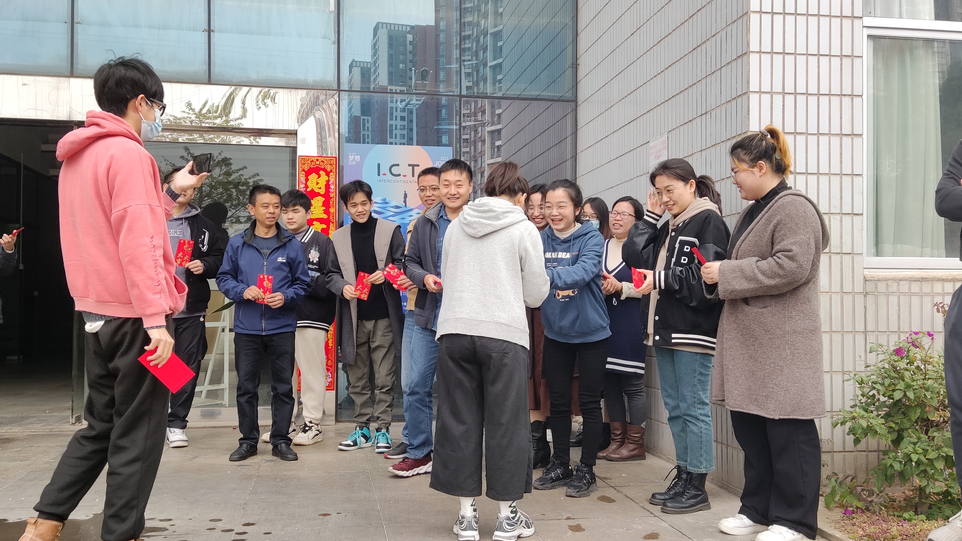 SMT LED -tuotantolinja