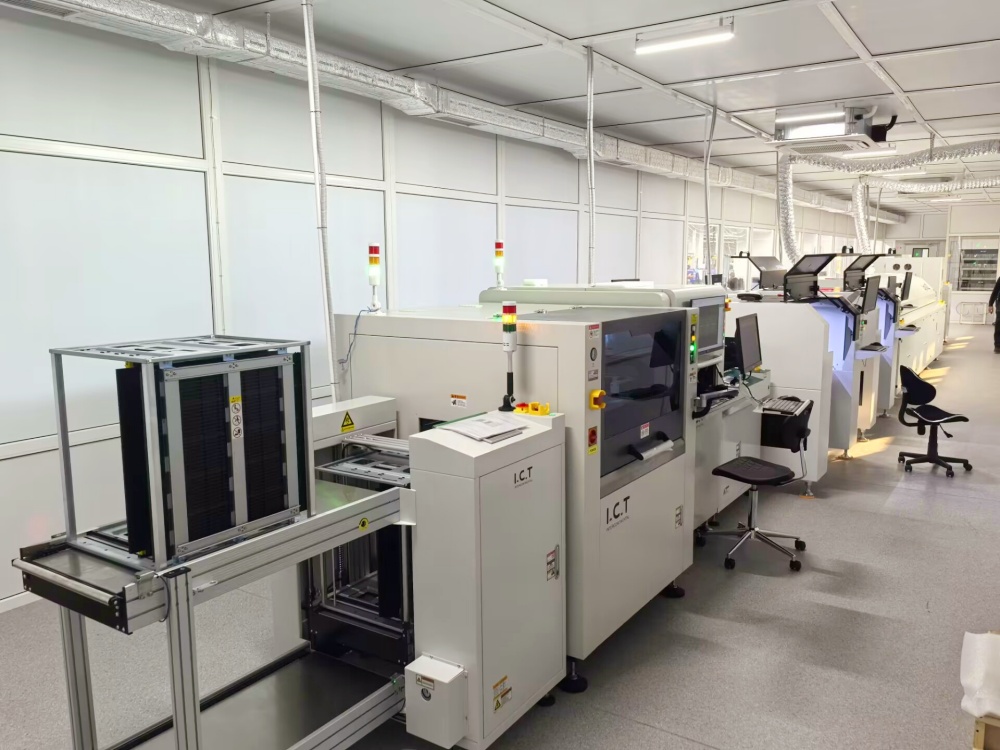 ICT SMT Line Euroopassa 01.jpg