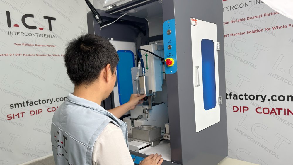 SCR300 Ruuvi robotti.jpg