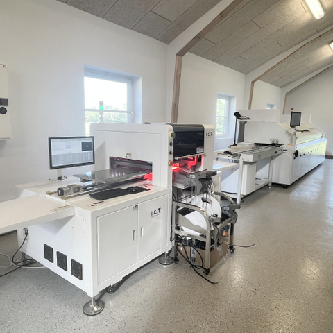 ICT | Nopea JUKI SMT SMD -tuotantolinja