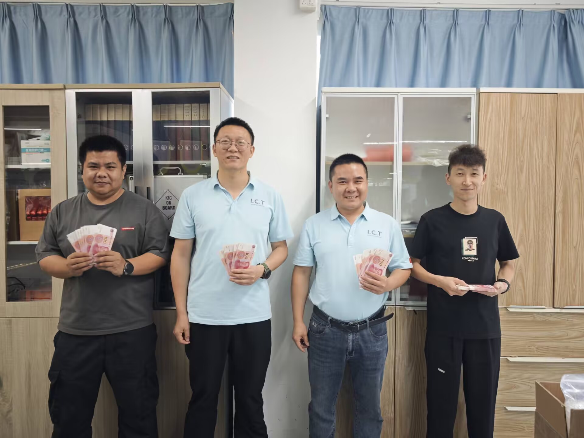 Ammattimainen tekninen tuki SMT-projektisi kaikissa vaiheissa.jpg